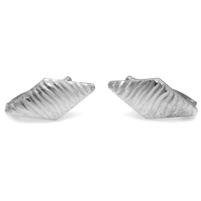 Srebrne kolczyki 925 eleganckie romb 1,78g Srebrne kolczyki 925 eleganckie romb 1,78g