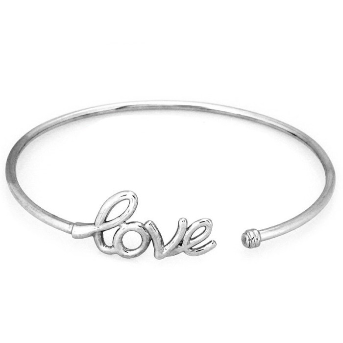Srebrna bransoletka 925 bangle z napisem love sztywna na prezent Srebrna bransoletka 925 bangle z napisem love sztywna na prezent
