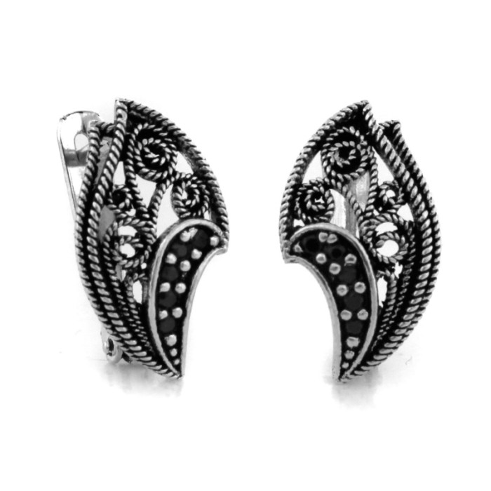 Eleganckie srebrne kolczyki 925 angielskie z czarnymi cyrkoniami Eleganckie srebrne kolczyki 925 angielskie z czarnymi cyrkoniami
