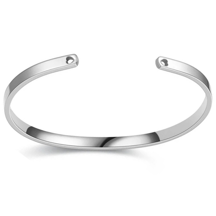 Bransoletka bangle gładka blaszka elegancki wzór z sercami Bransoletka bangle gładka blaszka elegancki wzór z sercami