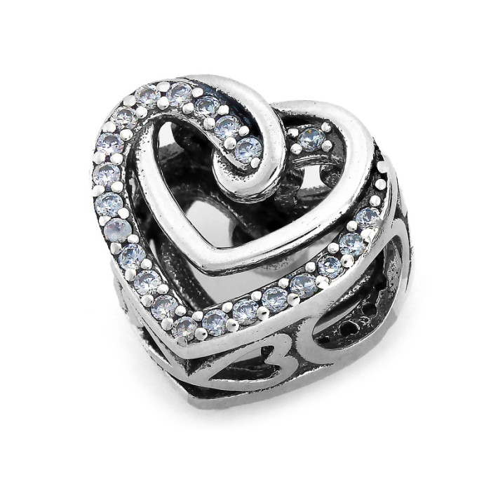 Romantyczna srebrna zawieszka 925 charms w kształcie serca z błyszczącymi cyrkoniami Romantyczna srebrna zawieszka 925 charms w kształcie serca z błyszczącymi cyrkoniami