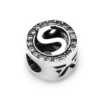 Srebrna zawieszka 925 charms beads ozdobna z lśniącą literką S i cyrkoniami