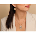 Złota zawieszka kwadratowa z wzorem greckim ażurowa 585 elegancja w detalu