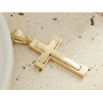 Złota zawieszka krzyżyk 585 wisiorek elegancka biżuteria religijna