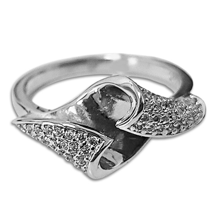 Srebrny pierścionek 925 elegancki z cyrkoniami Srebrny pierścionek 925 elegancki z cyrkoniami